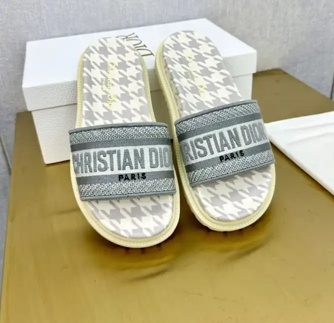 hype Christian Dior Slippers