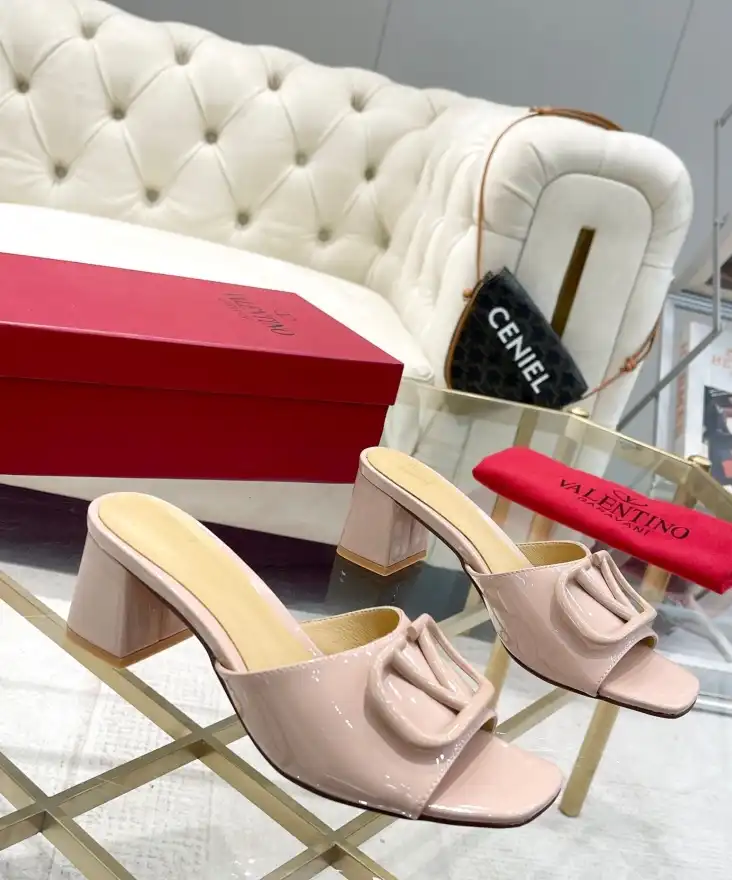 hype Valentino High Heels