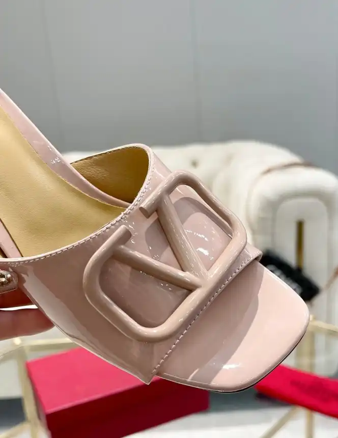 hype Valentino High Heels