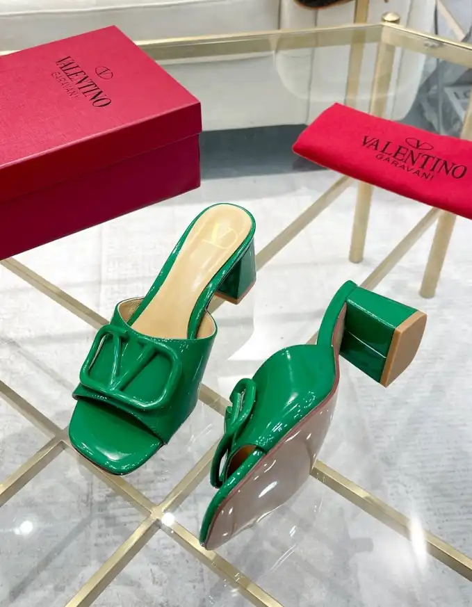 hype Valentino High Heels