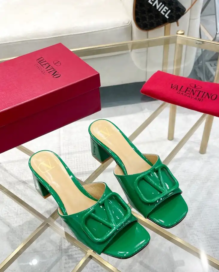 hype Valentino High Heels