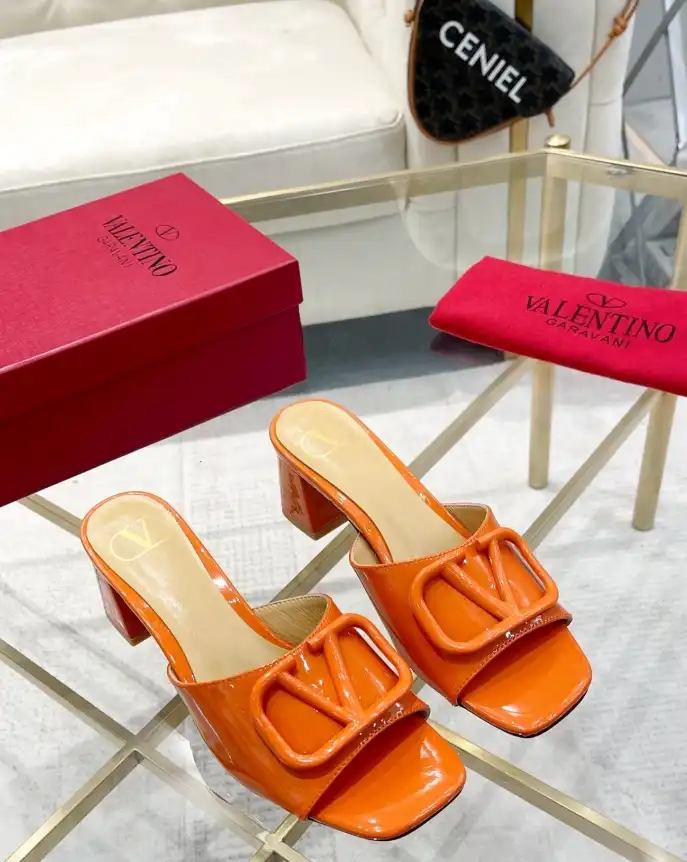 hype Valentino High Heels