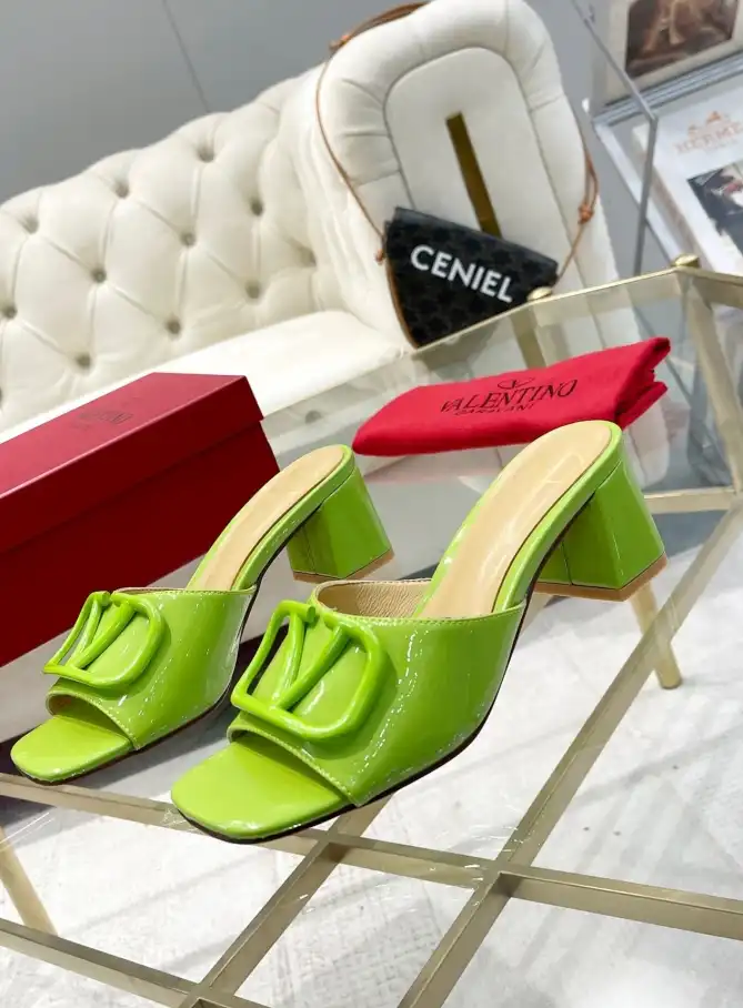 hype Valentino High Heels