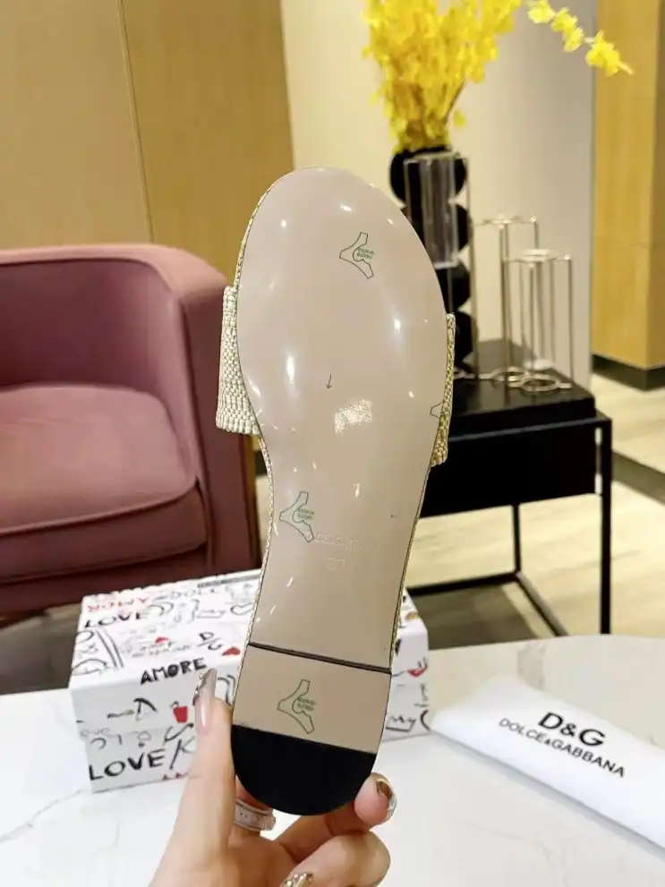 hype Dolce & Gabbana Slippers