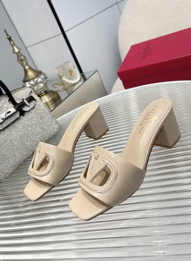 hype Valentino High Heels