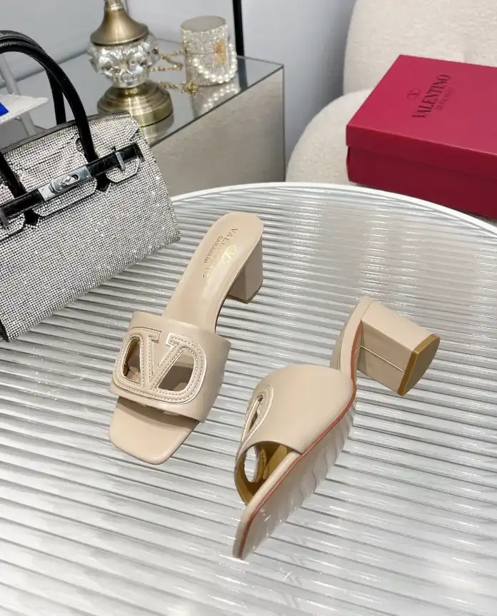 hype Valentino High Heels