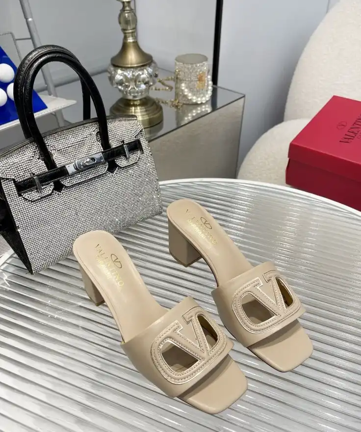 hype Valentino High Heels