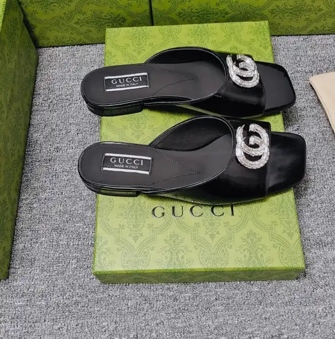 hype Gucci Slippers