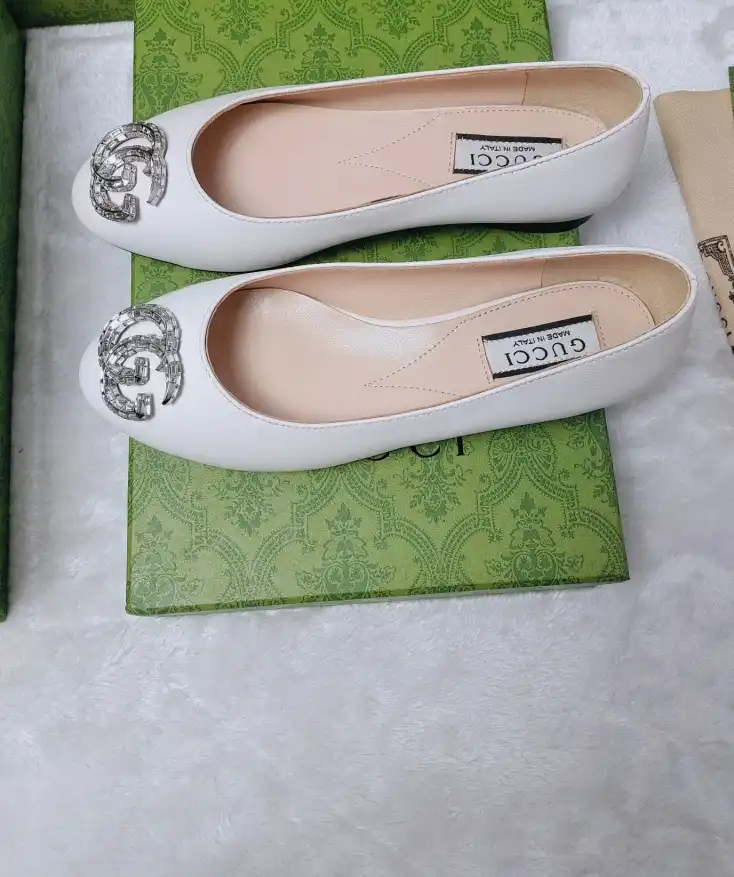 hype Gucci Flat Shoes