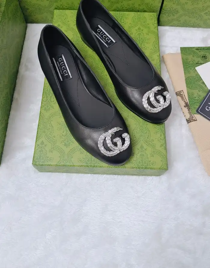 hype Gucci Flat Shoes