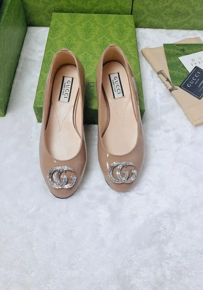 hype Gucci Flat Shoes