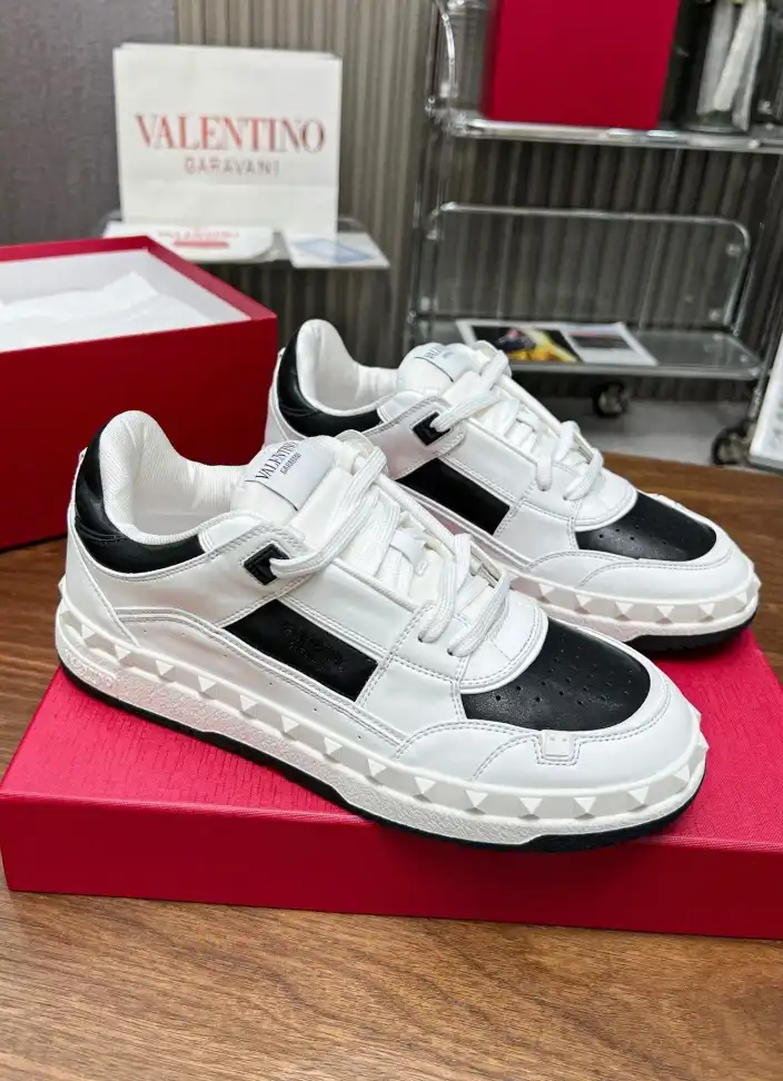 hype Valentino Casual Shoes