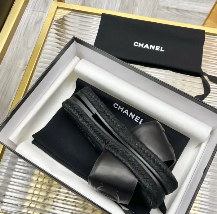 hype Chanel Slippers