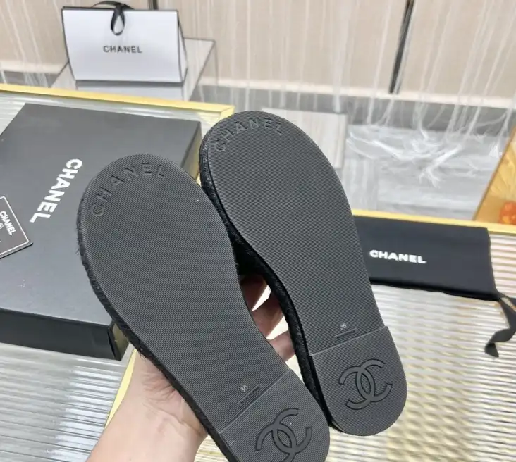 hype Chanel Slippers