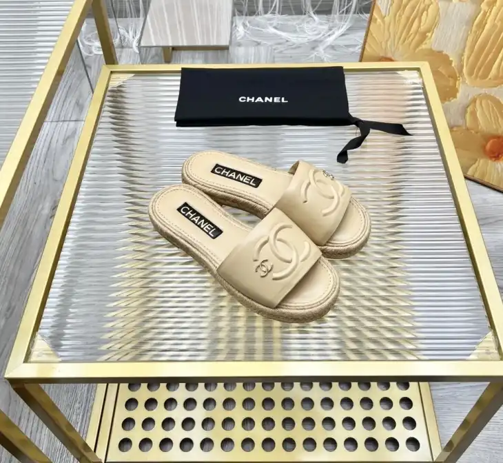 hype Chanel Slippers