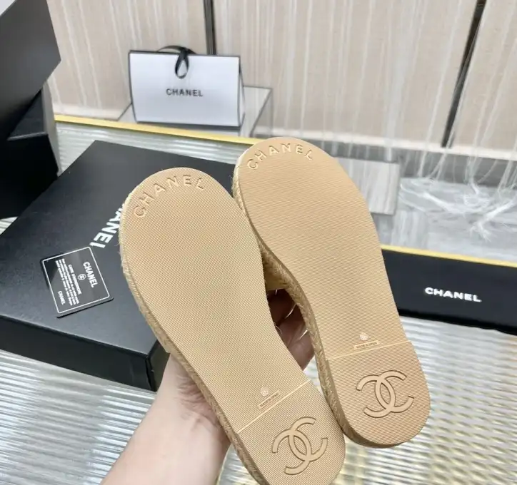 hype Chanel Slippers