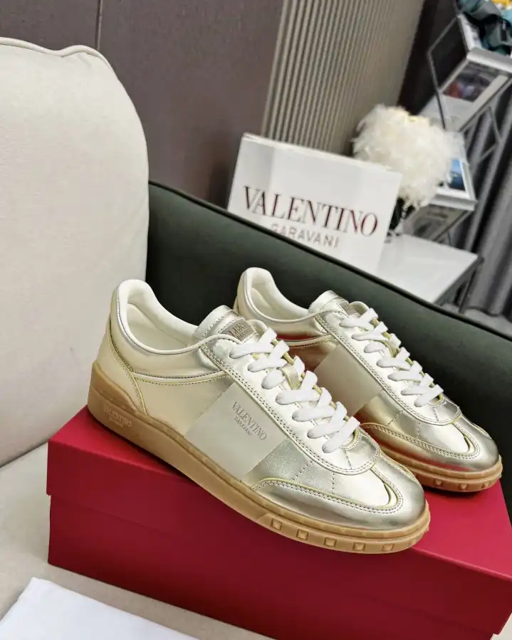 hype Valentino Casual Shoes