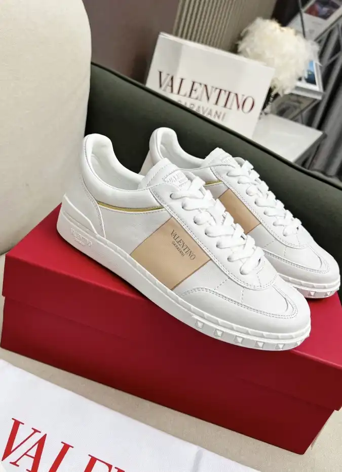 hype Valentino Casual Shoes