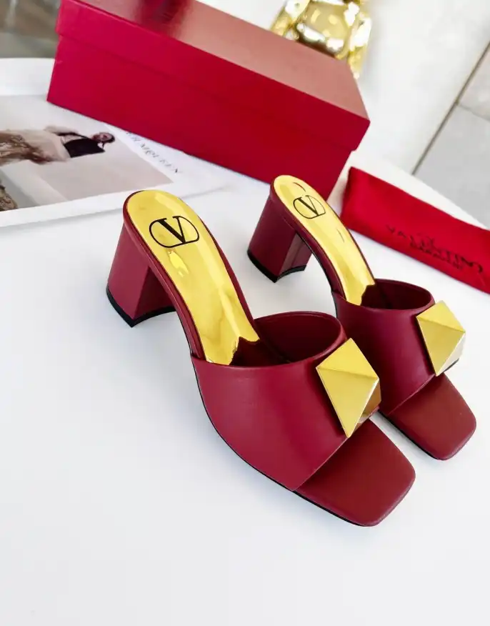 hype Valentino High Heels