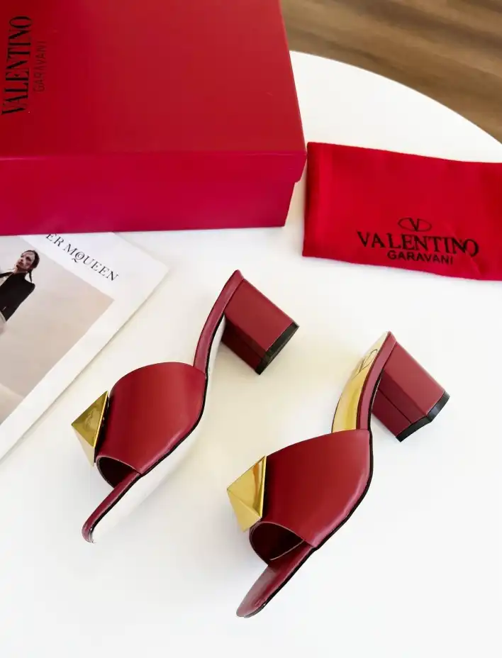 hype Valentino High Heels