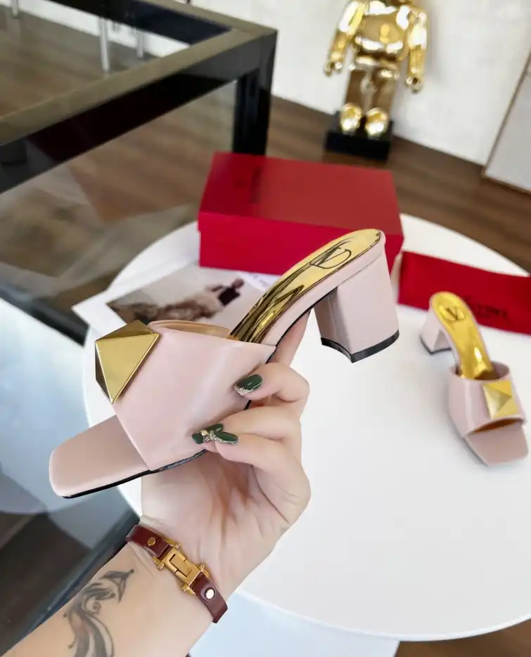 hype Valentino High Heels