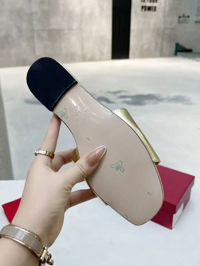 hype Valentino Slippers