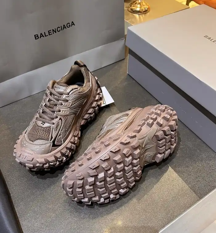 hype Balenciaga Sneakers