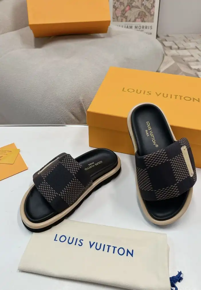 hype LV Slippers