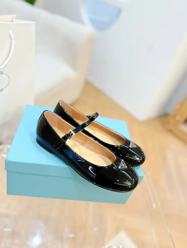 hype Prada flat shoes