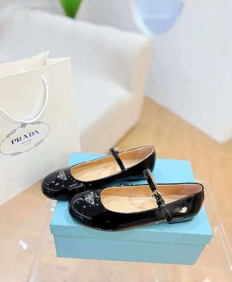 hype Prada flat shoes