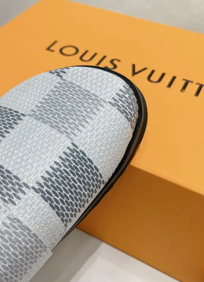 hype LV Slippers