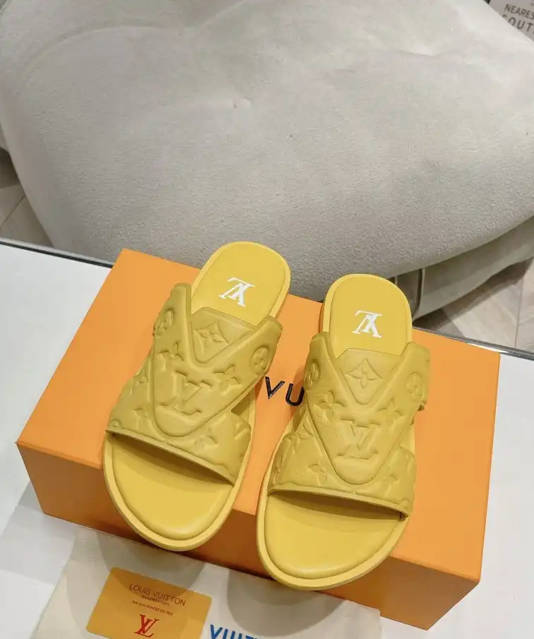 hype LV Slippers