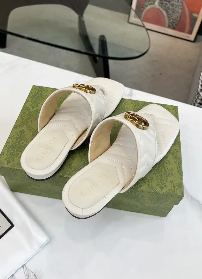 hype Gucci Slippers