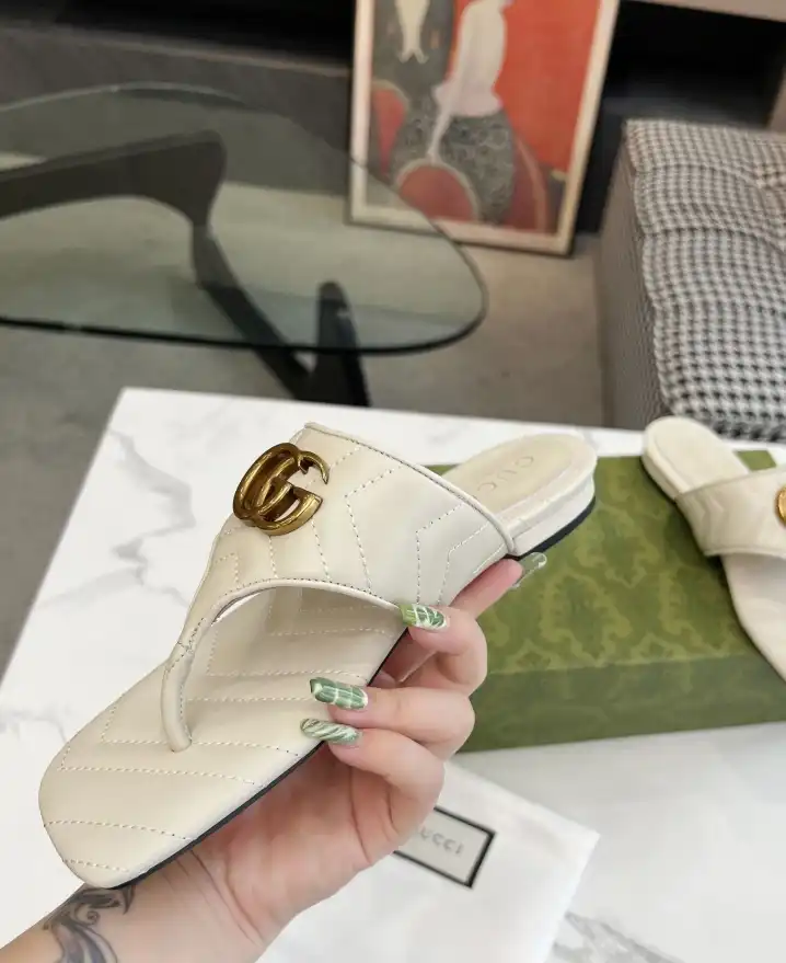 hype Gucci Slippers