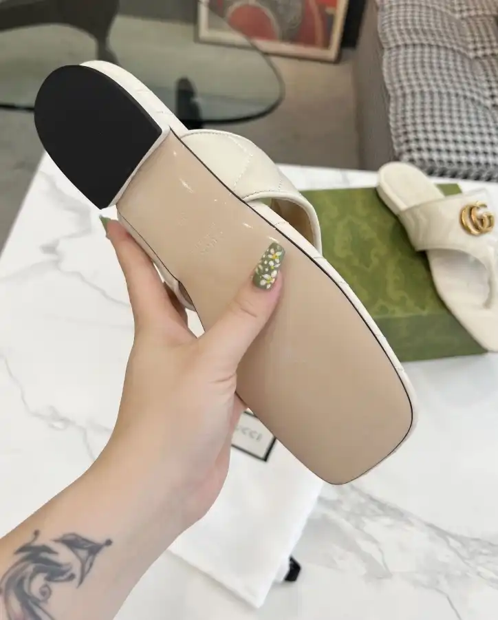 hype Gucci Slippers