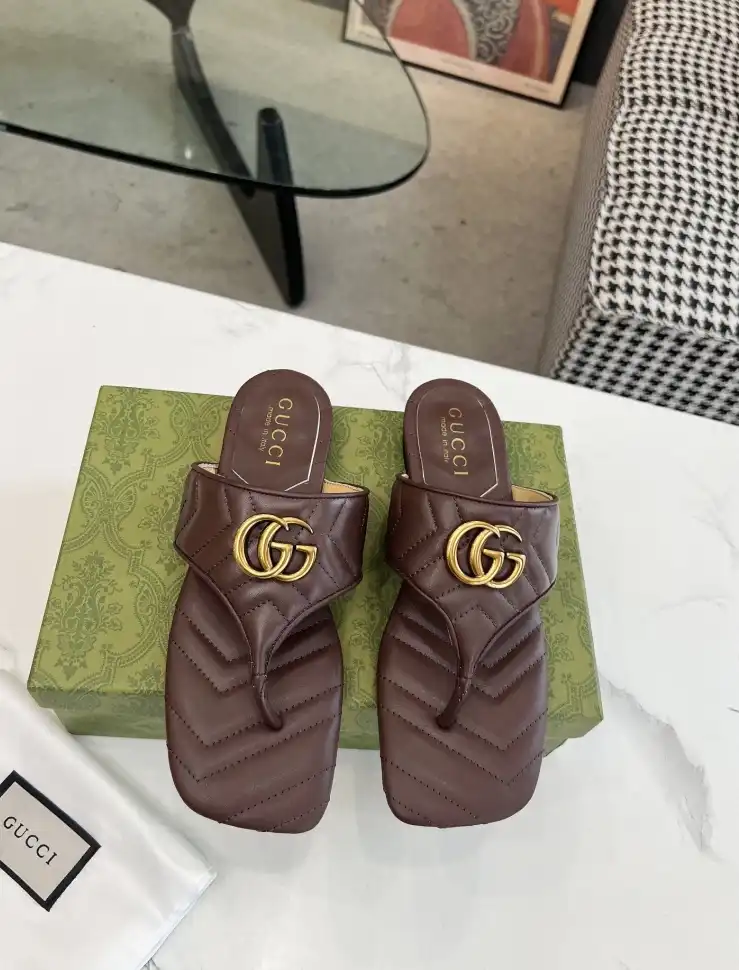 hype Gucci Slippers