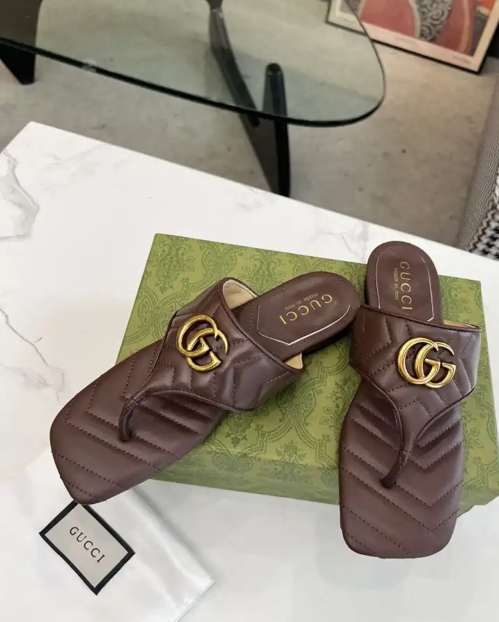 hype Gucci Slippers