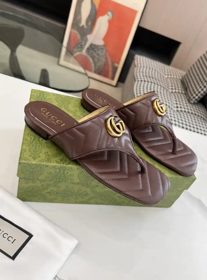 hype Gucci Slippers