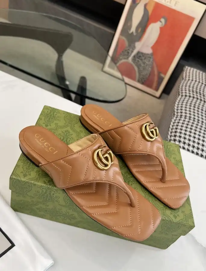 hype Gucci Slippers