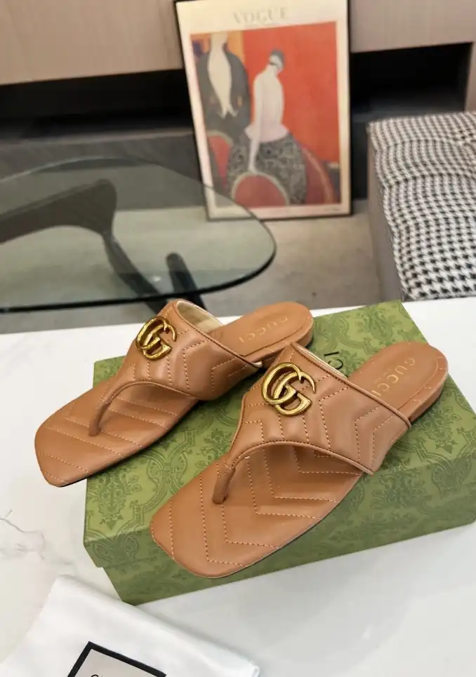 hype Gucci Slippers