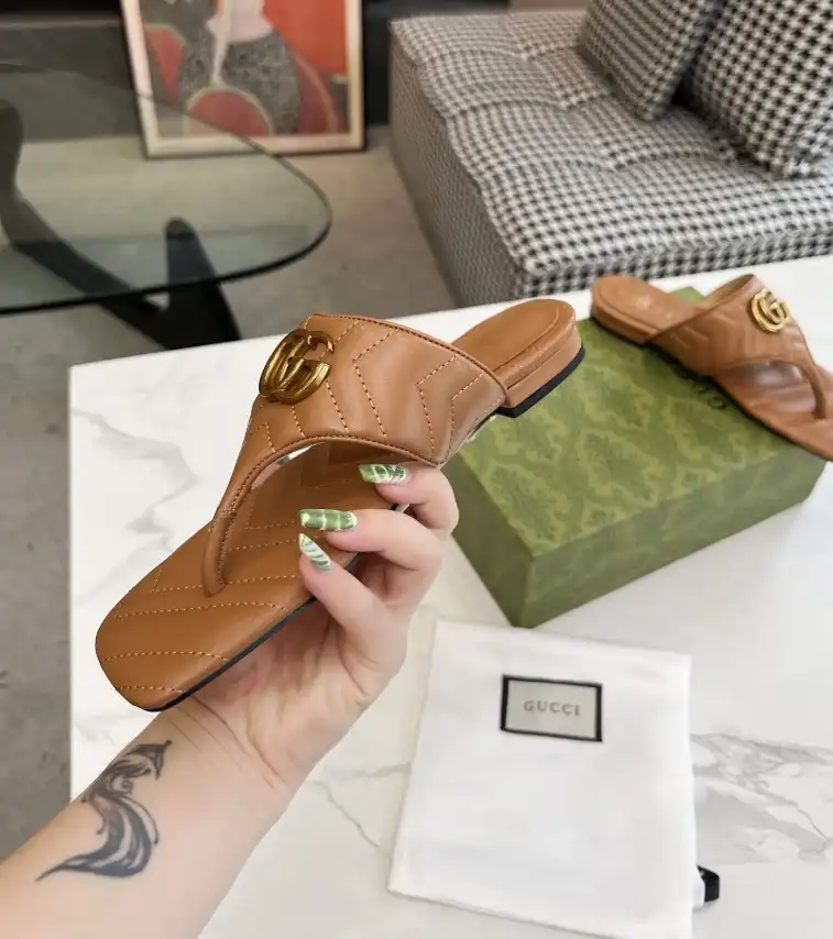 hype Gucci Slippers