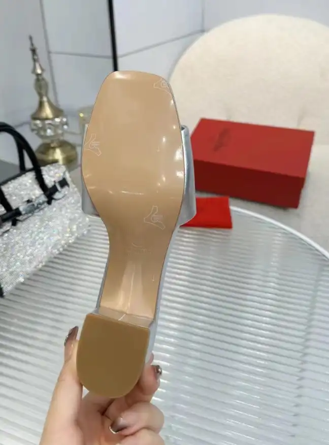 hype Valentino High Heels