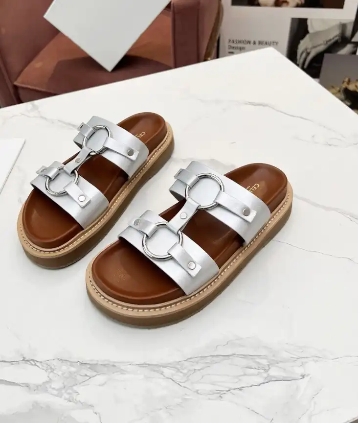 hype Celine Slippers