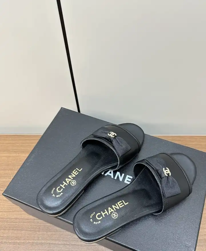 hype Chanel Slippers