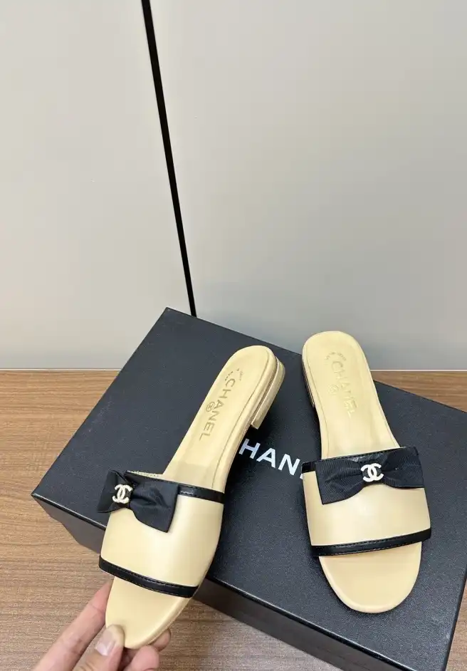 hype Chanel Slippers