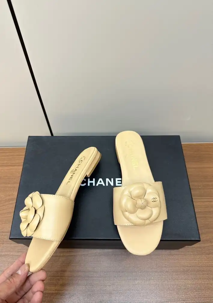 hype Chanel Slippers