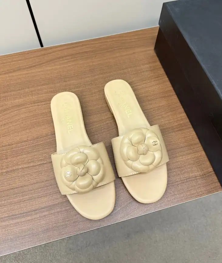 hype Chanel Slippers