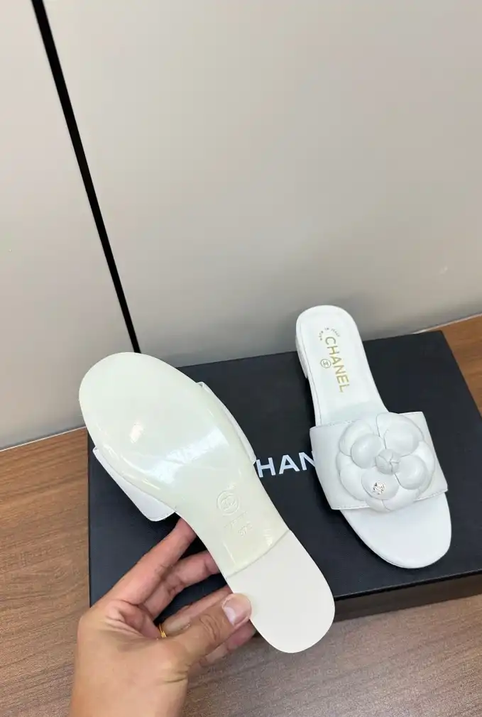 hype Chanel Slippers