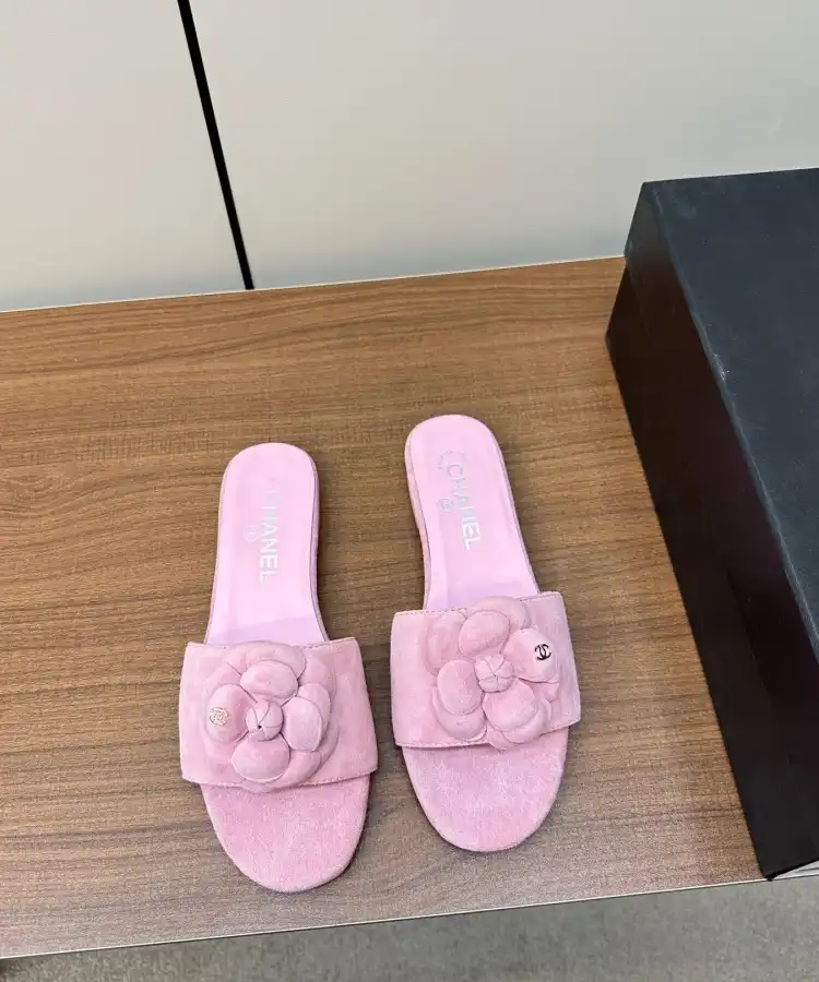 hype Chanel Slippers