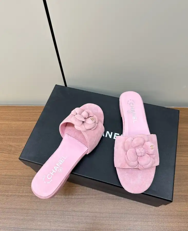 hype Chanel Slippers